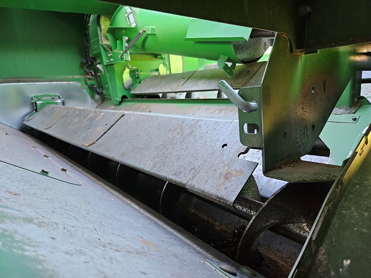 2009-john-deere-9770-sts-image-13