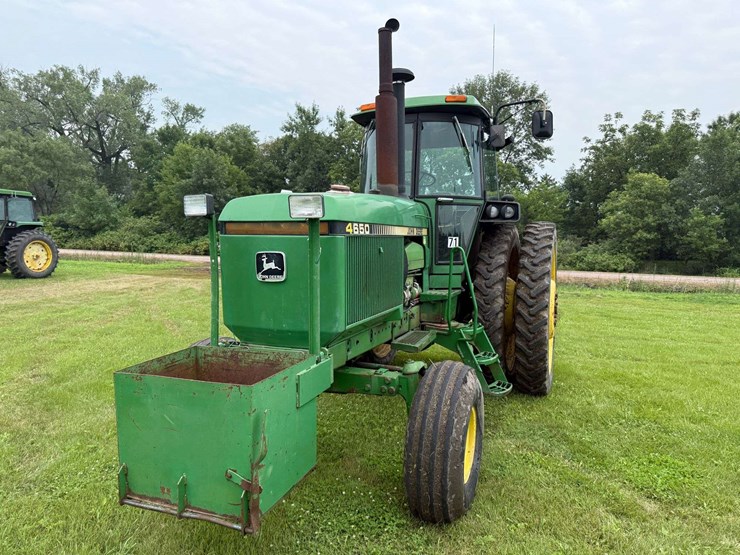 1983-john-deere-4650-image-3
