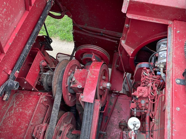 2002-case-ih-2366-image-66