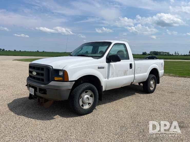 2005-ford-f250-xl-image-1