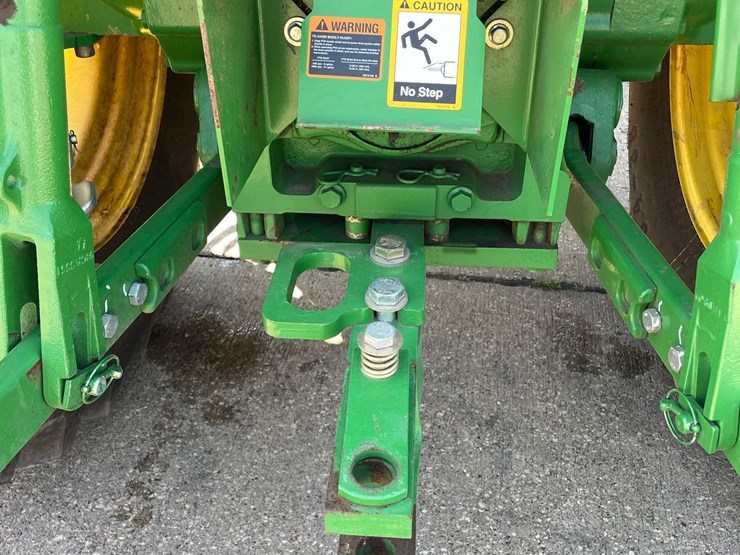 2015-john-deere-6115d-image-9