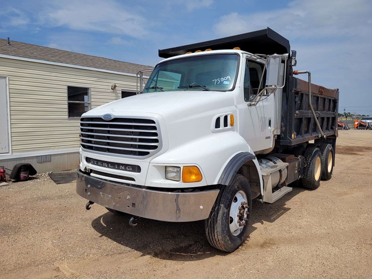 2006-sterling-l9500-image-1