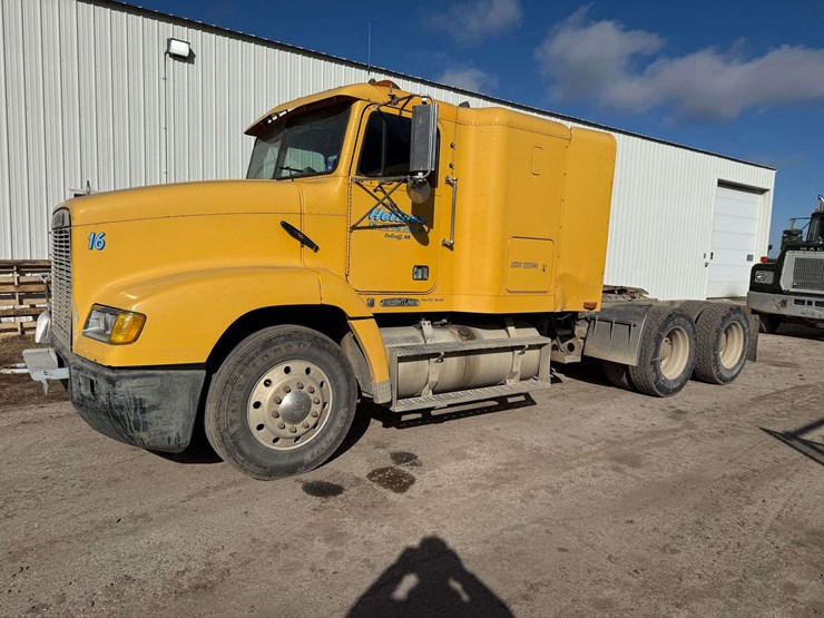 1993-freightliner-fld112-image-61