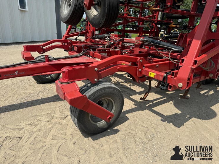 2017-case-ih-255-image-11