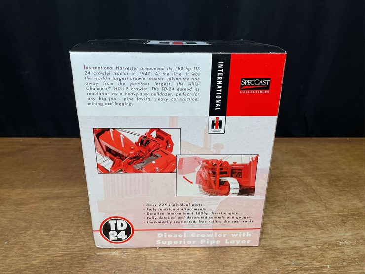 1/25-ih-td24-crawler-w/superier-pipe-layer-nib-sc-image-16