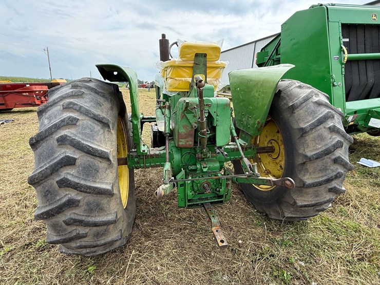 1967-john-deere-3020-image-11