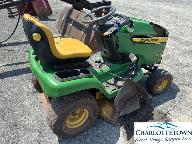 john-deere-x300-image-3