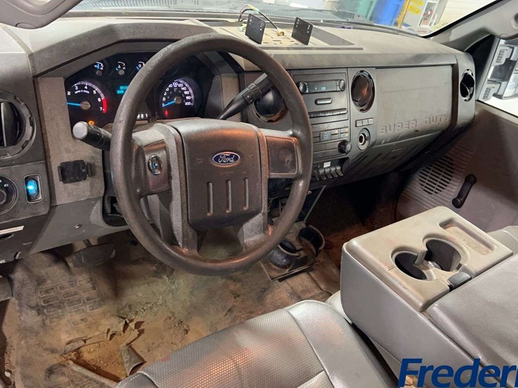 2016-ford-f350-image-17