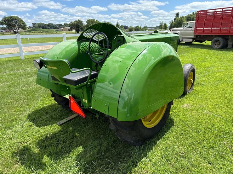 1956-john-deere-60-image-2