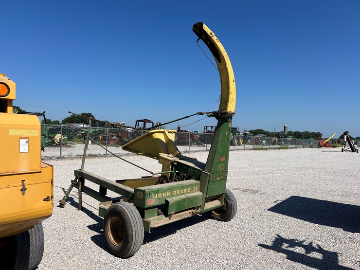 john-deere-34-image-7