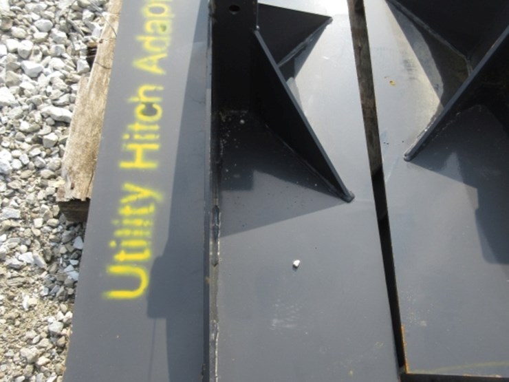 wolverine-quick-attach-utility-hitch-adapter-image-1