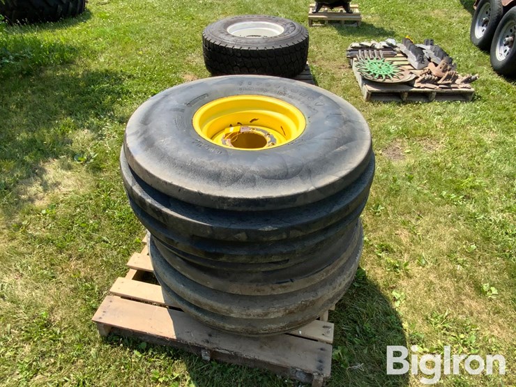 firestone-16.5l-16.1-tires-on-8-bolt-rims-image-6