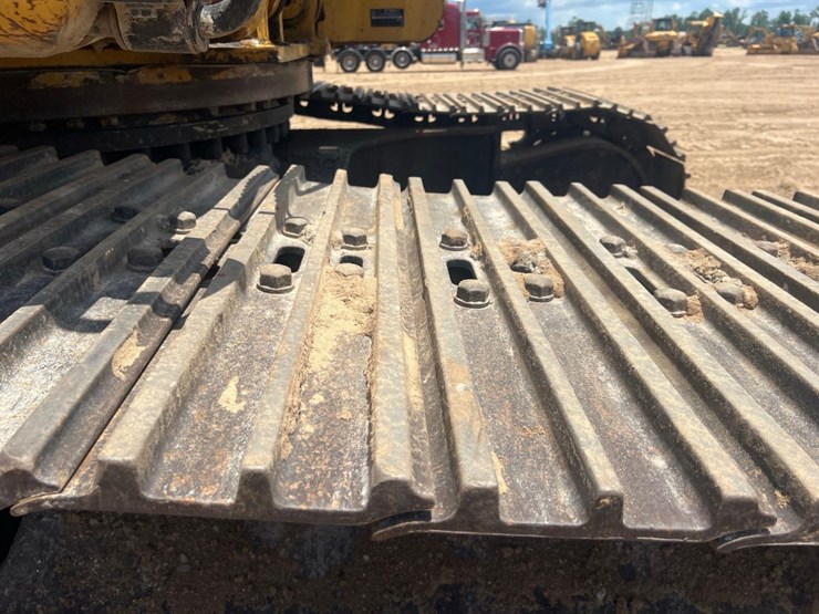 2006-caterpillar-330dl-image-31