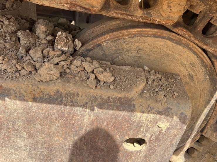 2013-komatsu-pc490-lc-10-image-34