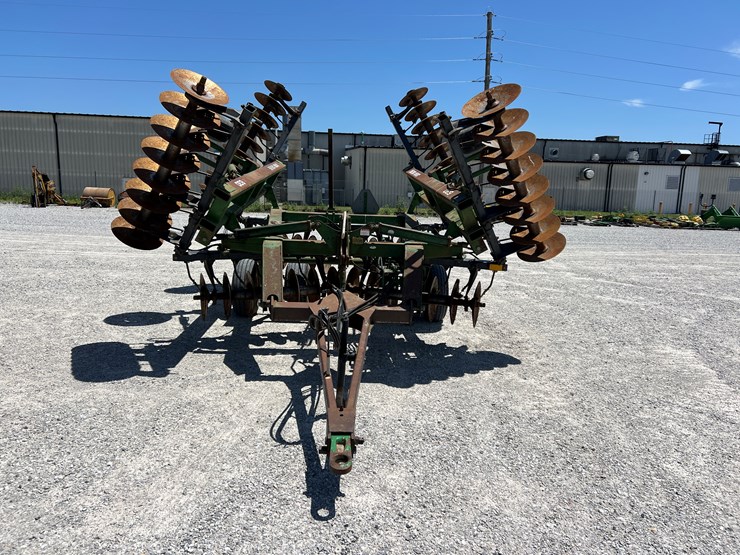 john-deere-630-image-2