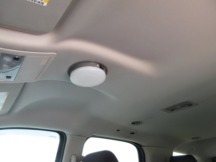 2012-chevy-tahoe-image-13