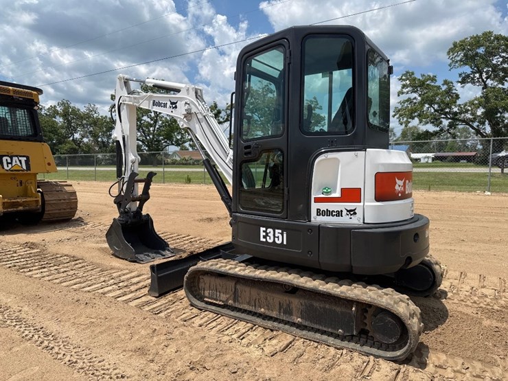 2015-bobcat-e35-image-10