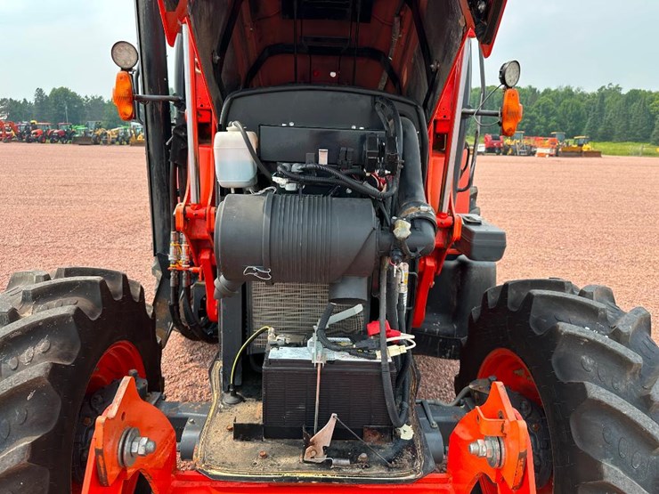 2015-kubota-m110gx-image-45