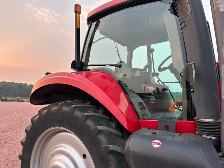 2012-case-ih-magnum-260-image-21