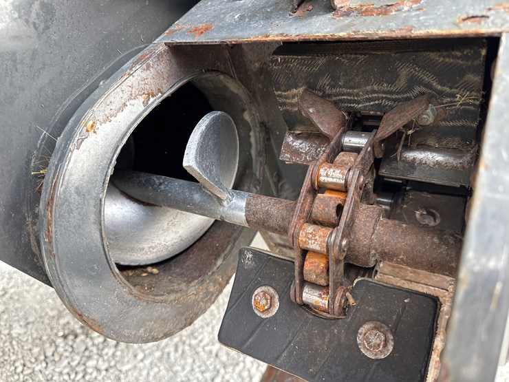 massey-ferguson-9795-image-17