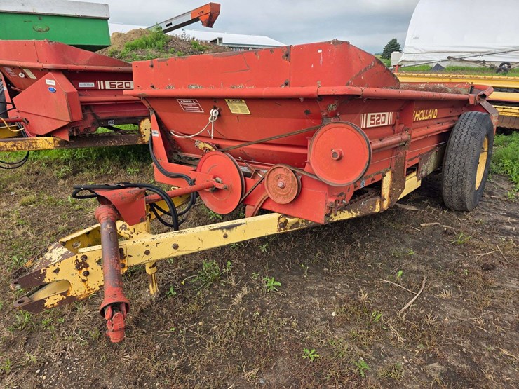 new-holland-520-image-3