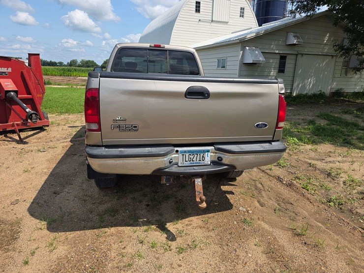 2004-ford-f350-xlt-image-10