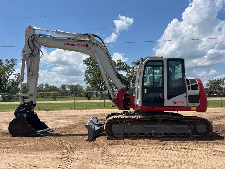 2022-takeuchi-tb2150-image-24