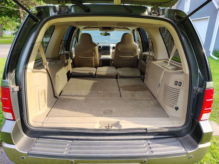 2003-ford-expedition-image-40