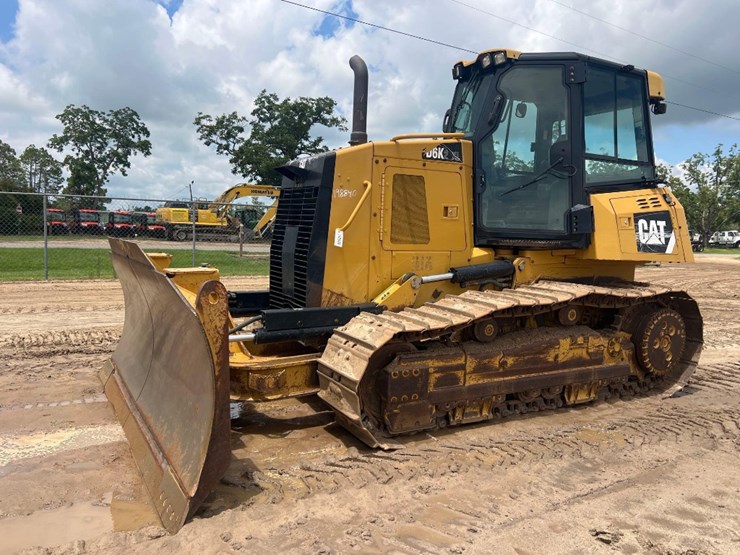 2015-caterpillar-d6k2-xl-image-8