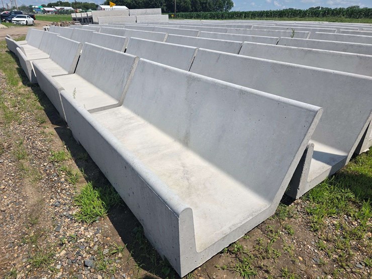 (10)-new-8’-j-bunks-image-1