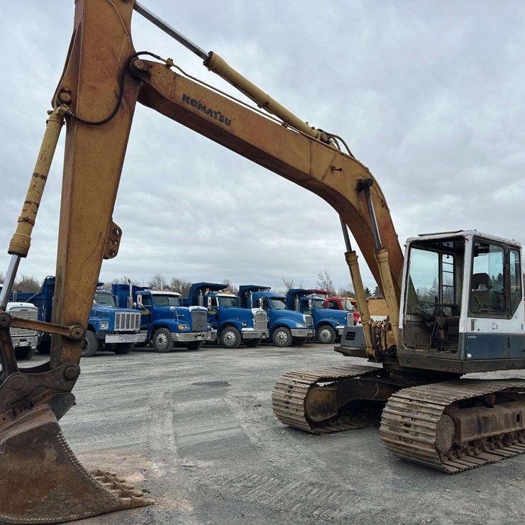 KOMATSU PC150