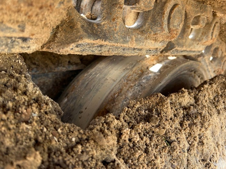 2012-deere-350g-lc-image-17