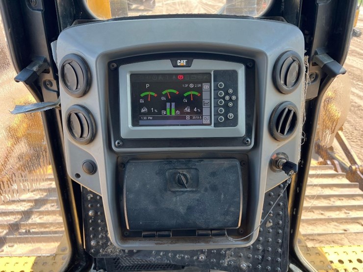 2019-caterpillar-d6t-lgp-image-39
