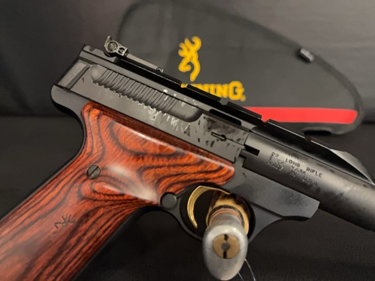 browning-buck-mark-pistol-image-2