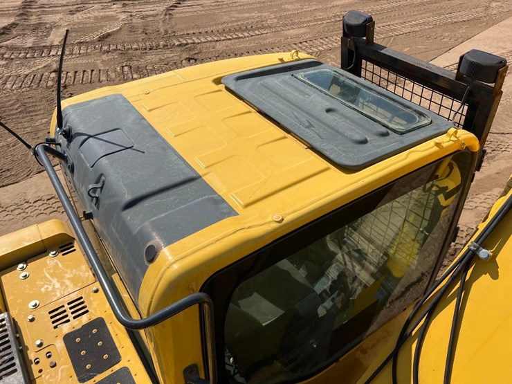 2017-komatsu-pc228us-lc-10-image-35