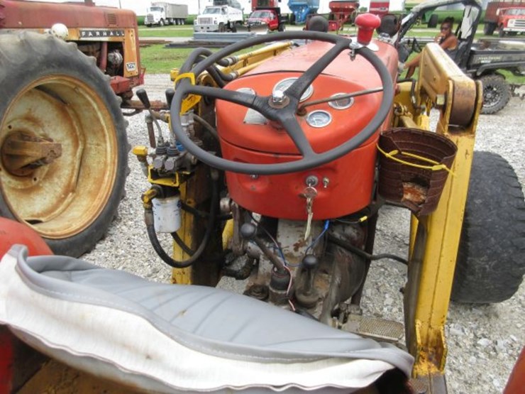 massey-ferguson-65-image-5