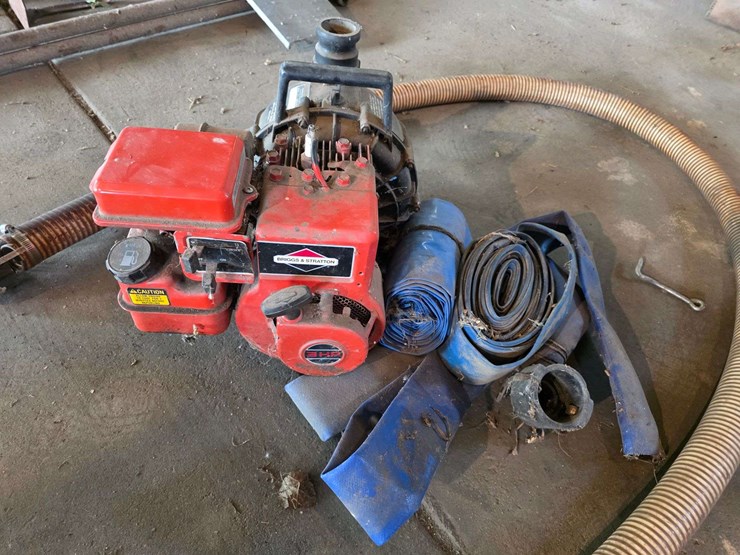 3hp-briggs-and-stratton-transfer-pump,-unknown-working-condition,-not-stuck-image-2