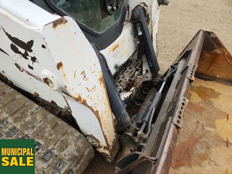 2014-bobcat-t750-image-29