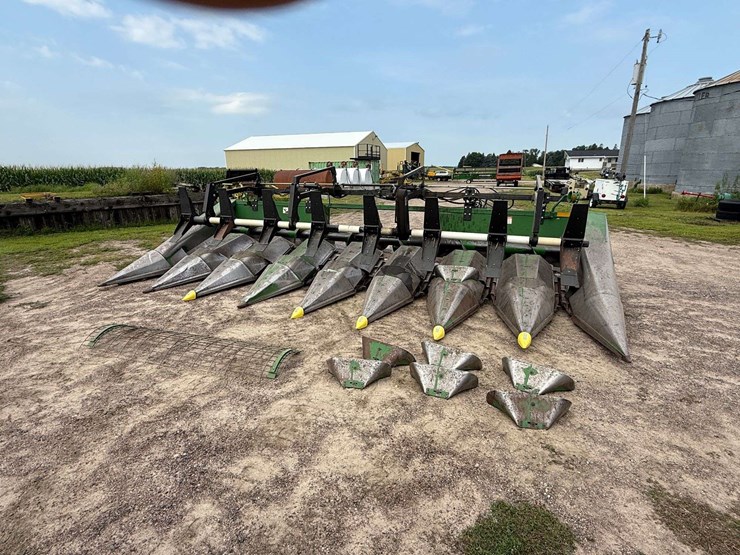 john-deere-843-image-2