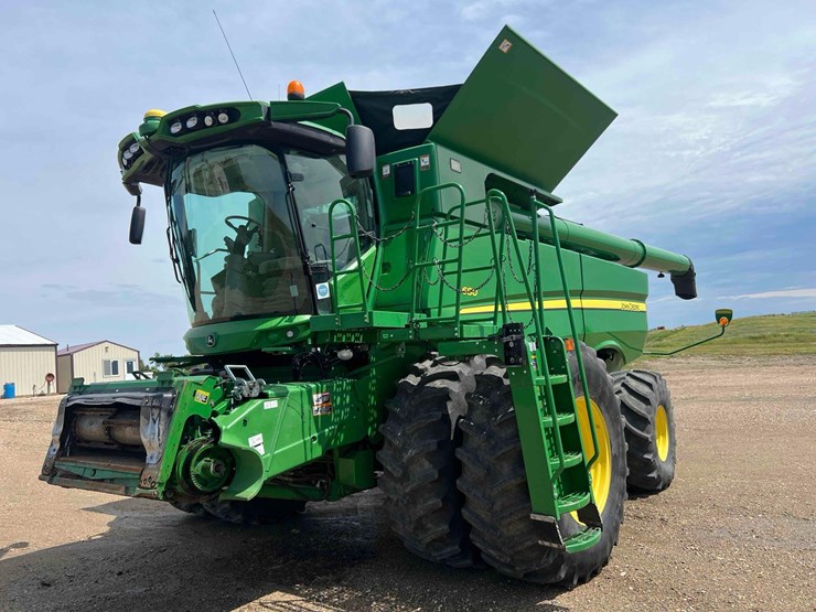 2021-john-deere-s680-image-2