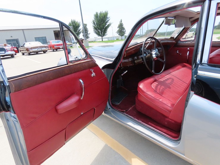 1960-jaguar-mark-ix-image-12