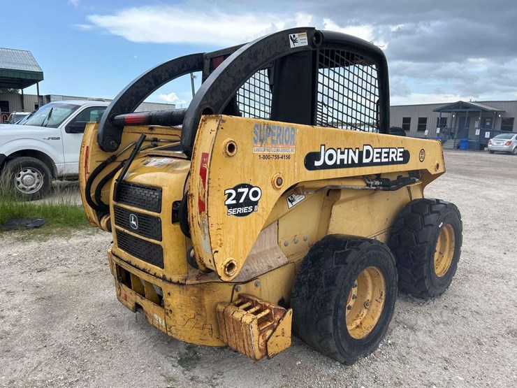 john-deere-270-image-3