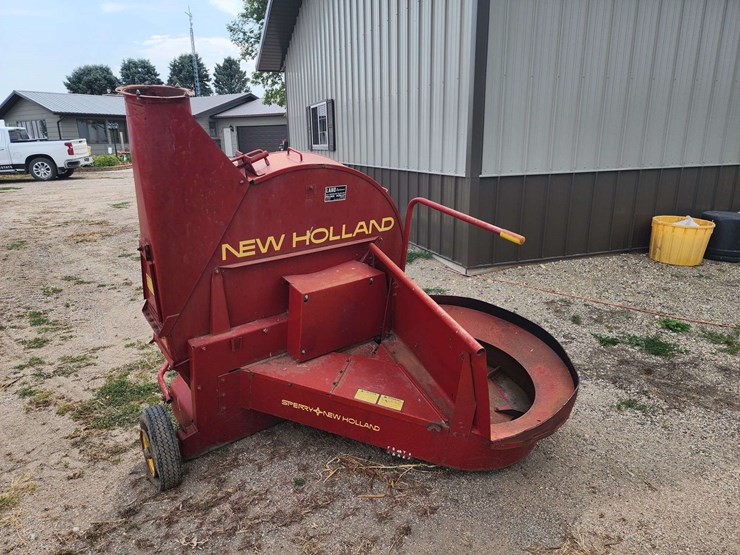 new-holland-28-image-8