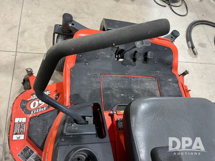 kubota-zd326-image-28