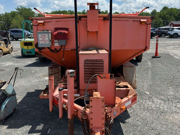 2009-falcon-t/a-portable-asphalt-trailer-image-7