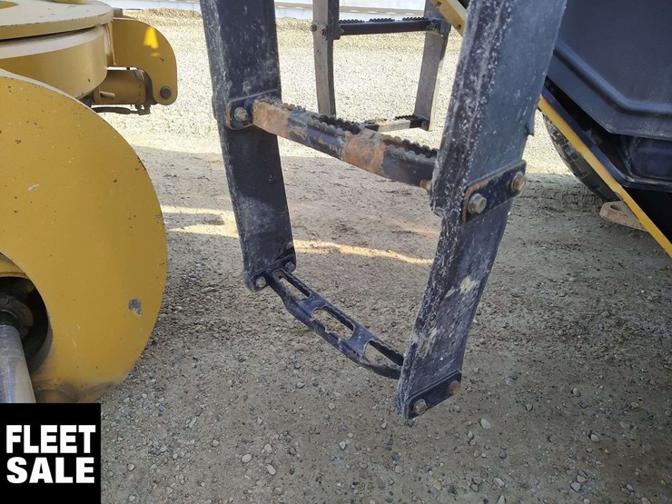 2020-caterpillar-14-image-48