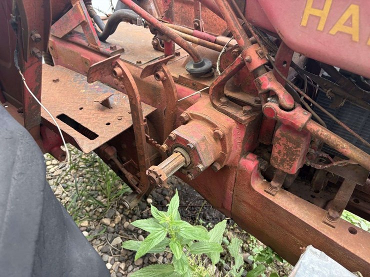 massey-ferguson-44-image-19