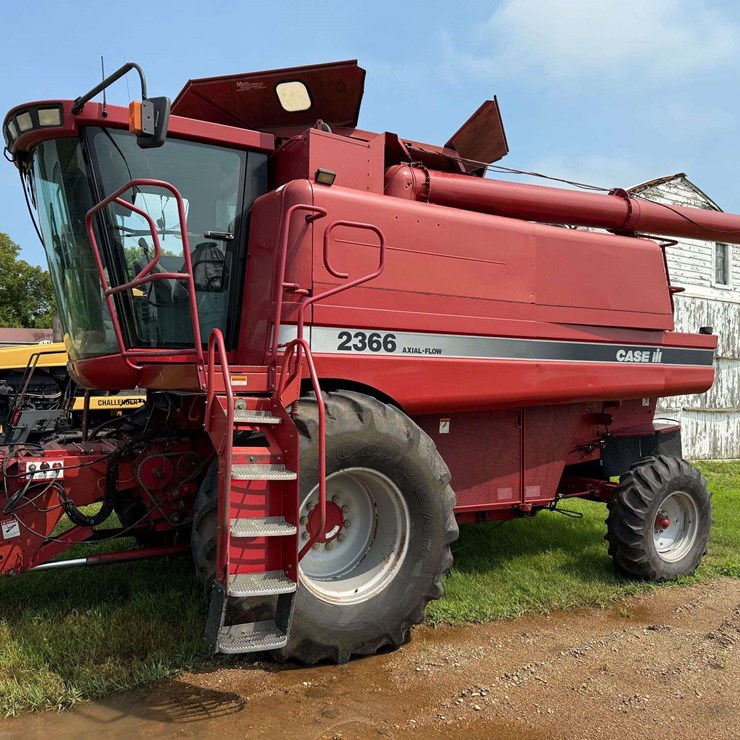 1998 CASE IH 2366