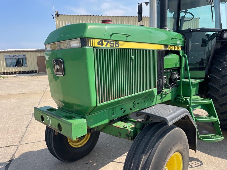 john-deere-4755-image-19