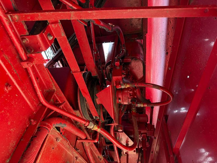 1990-case-ih-1680-image-19
